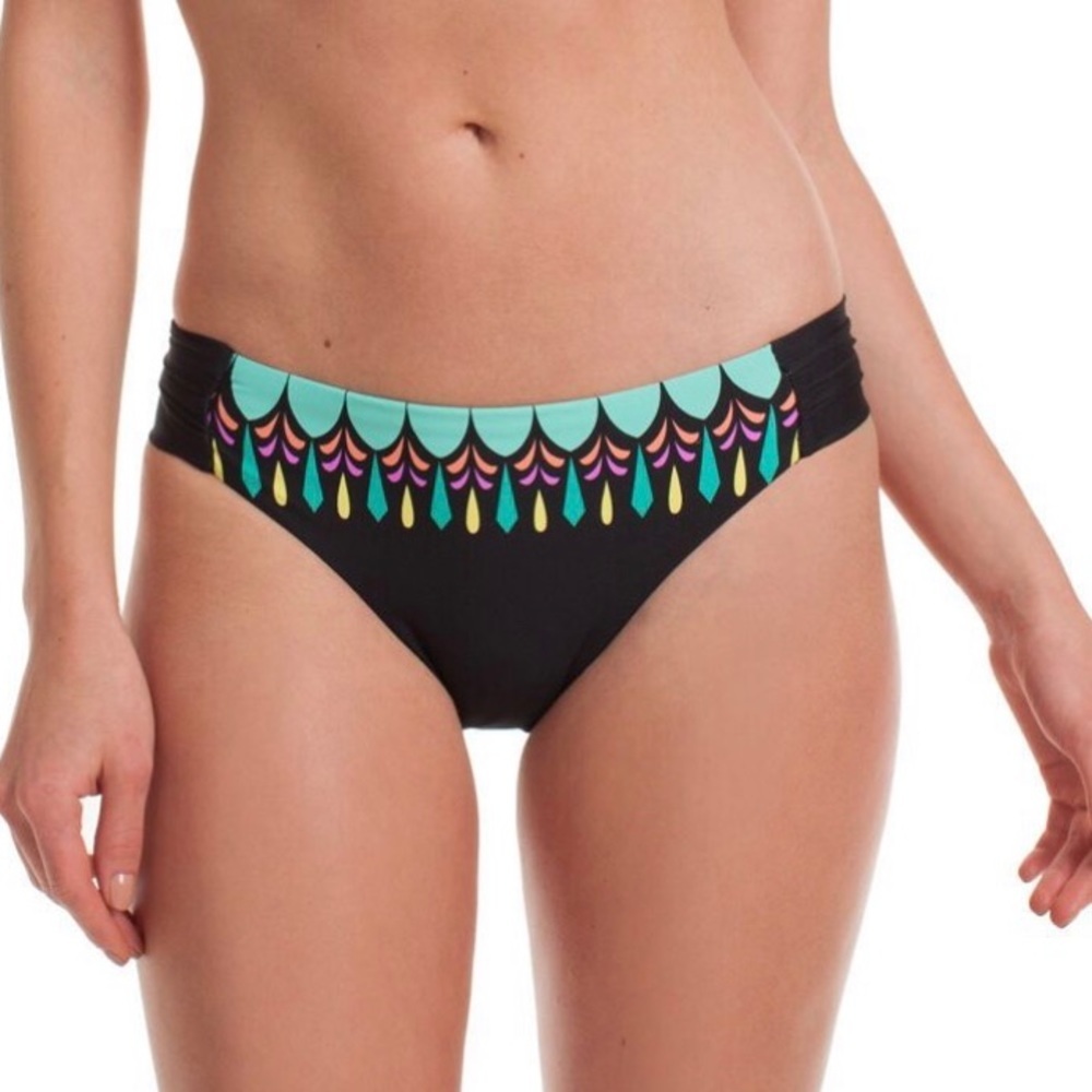 NWT Trina Turk Starburst Shirred Side Hipster‎ Sz 4